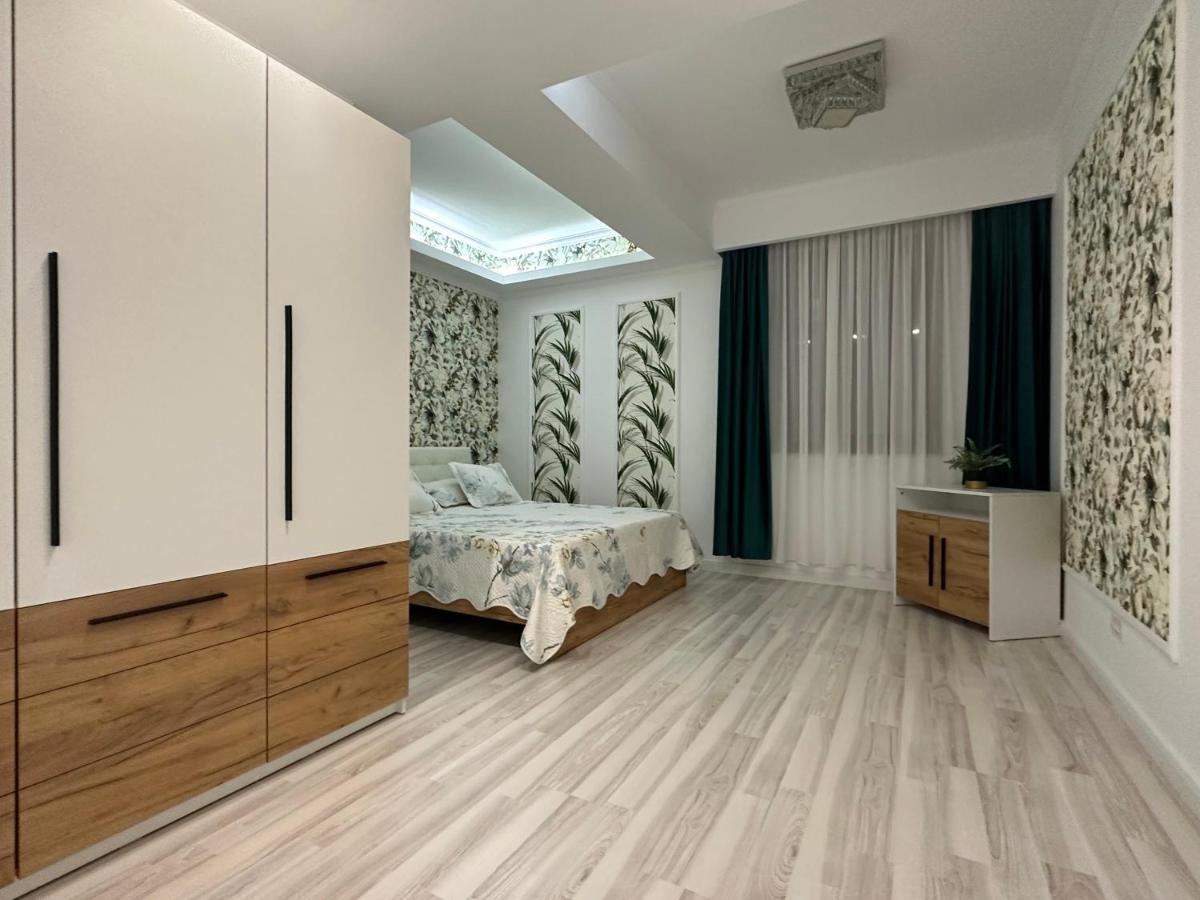 Golden Garden Luxury Apartment In Bucareste Exterior foto