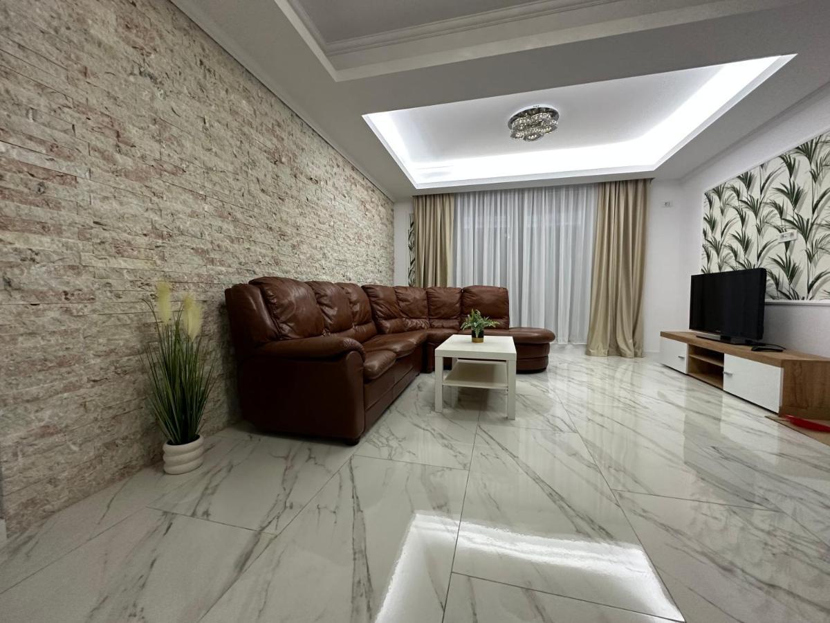 Golden Garden Luxury Apartment In Bucareste Exterior foto