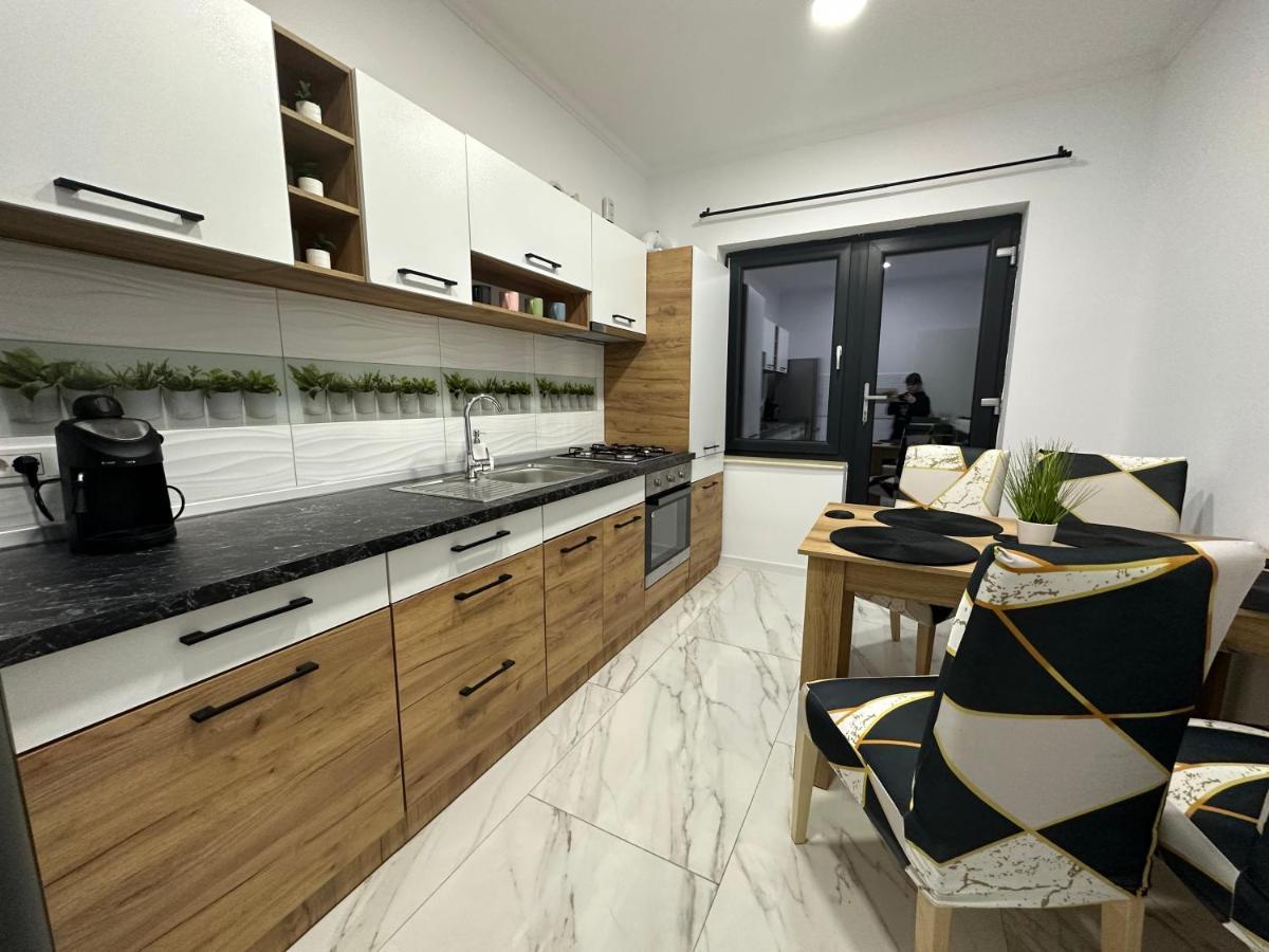 Golden Garden Luxury Apartment In Bucareste Exterior foto