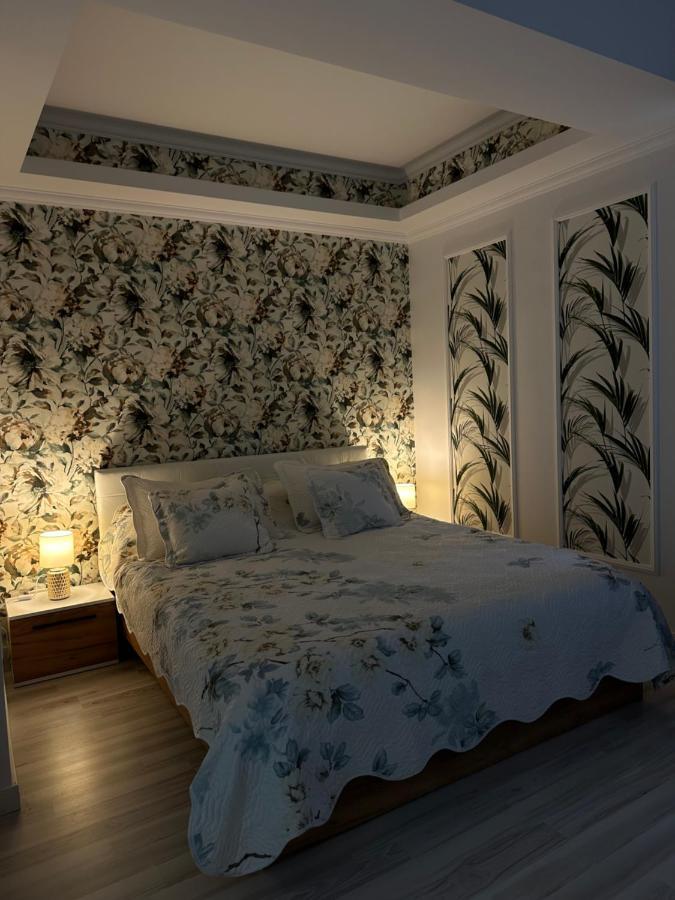 Golden Garden Luxury Apartment In Bucareste Exterior foto